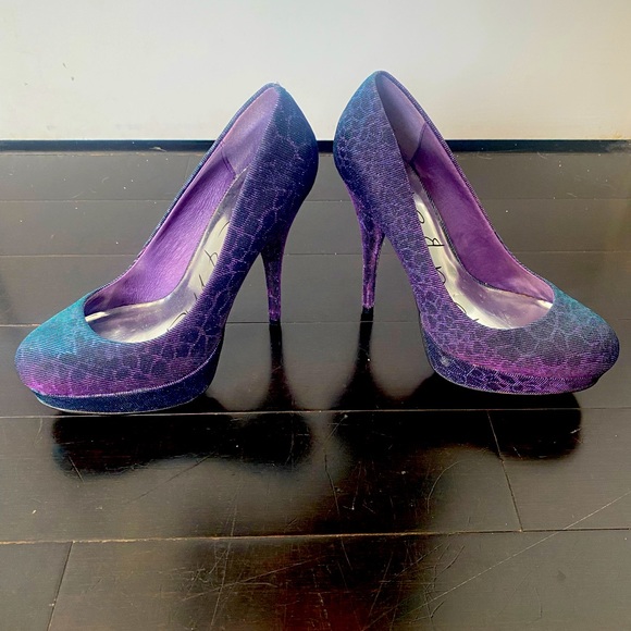 Metallic, Barbie Heels, Women’s Size 10, Shines Purple then Blue Iridescent - Picture 2 of 8